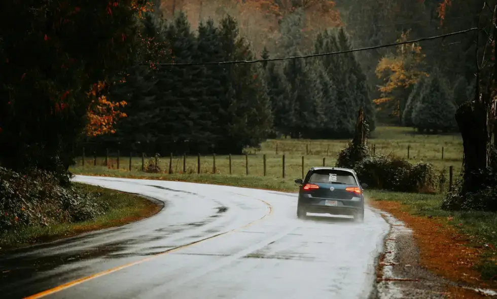 We hervatten het verkeer op het vernieuwde gedeelte van de D10 snelweg nabij Mladá Boleslav.